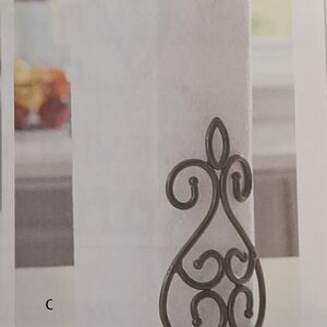 Princess House Decorative Scroll Metal Bottle Stopper in Dark Metal